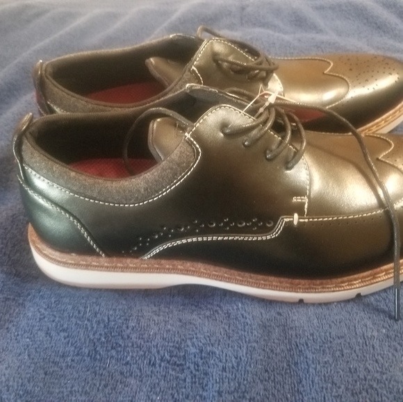 NWT! Stacy Adams Synergy Wingtip Oxfords. Size 9.5